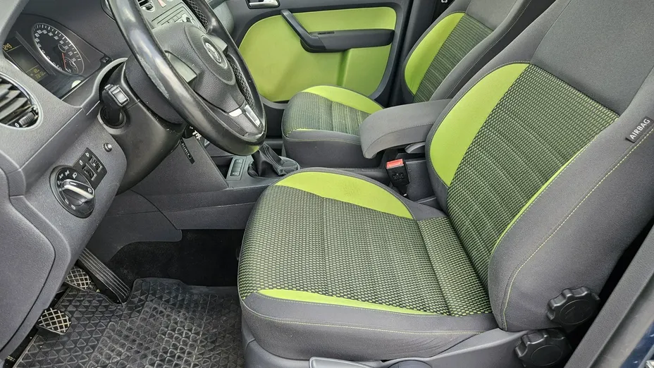 VOLKSWAGEN Caddy -