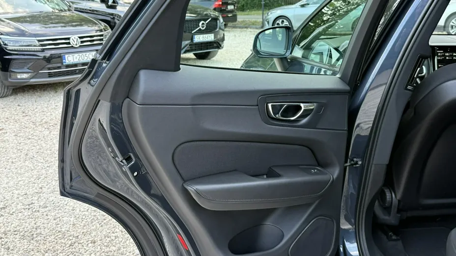 VOLVO XC60 -