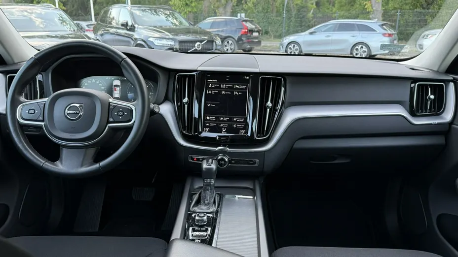 VOLVO XC60 -