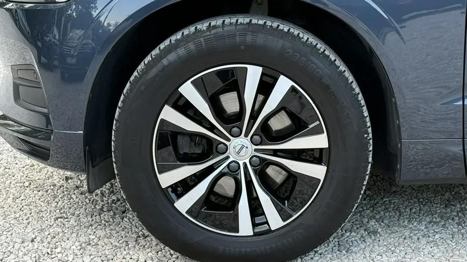VOLVO XC60 -