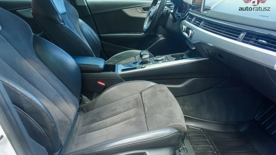 AUDI A4 -