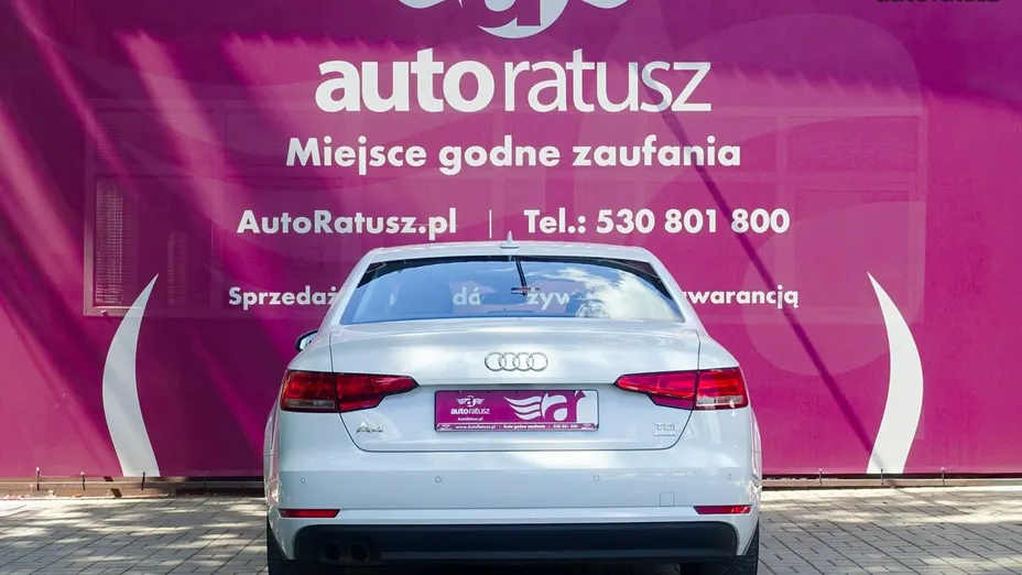 AUDI A4 -