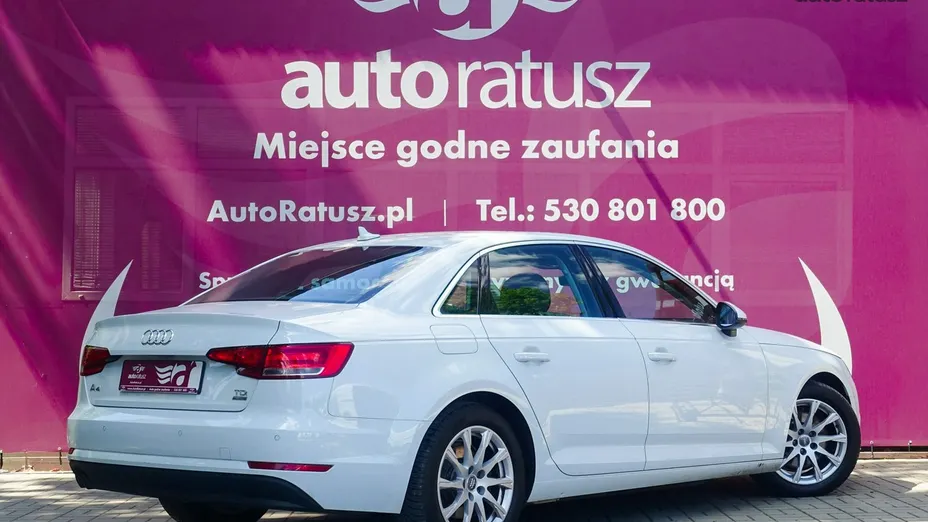 AUDI A4 -
