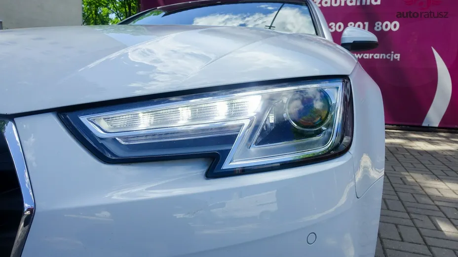 AUDI A4 -