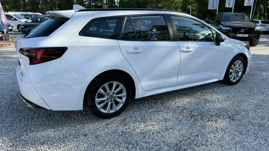 TOYOTA Corolla -