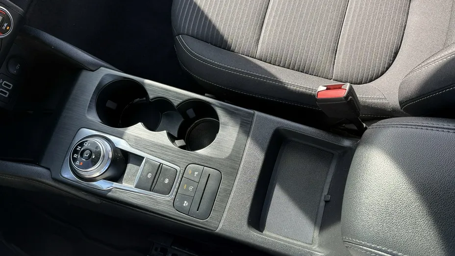 FORD Kuga -