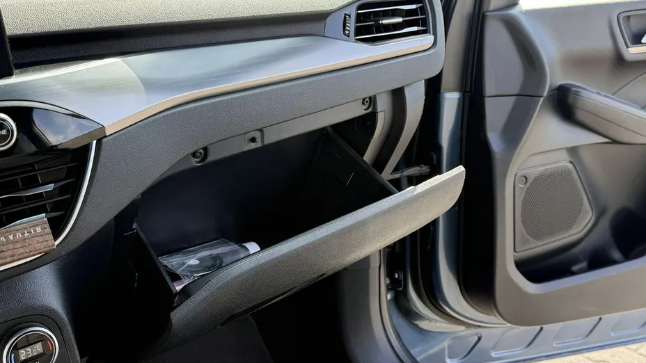 FORD Kuga -