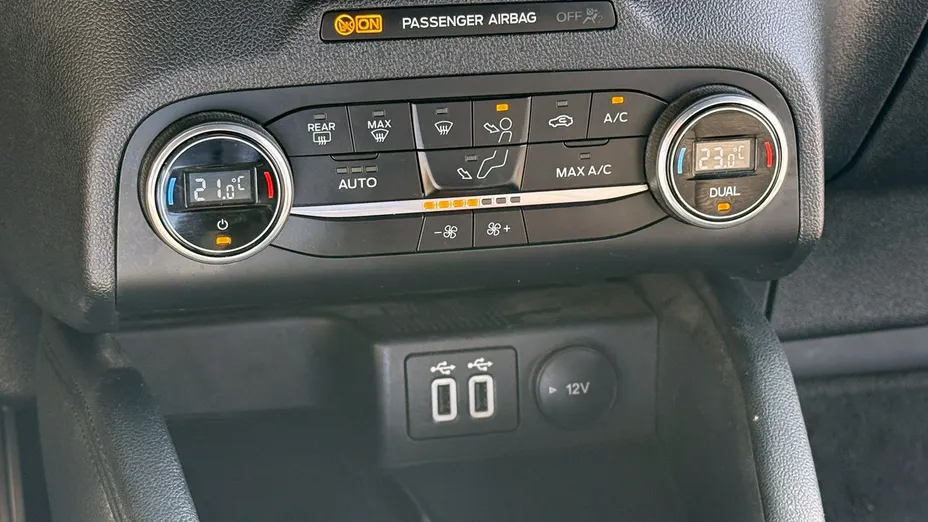 FORD Kuga -