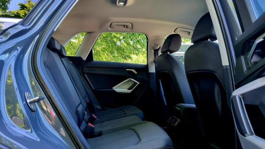 AUDI Q3 -