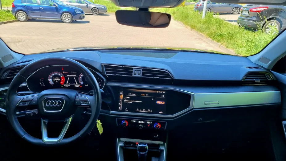 AUDI Q3 -