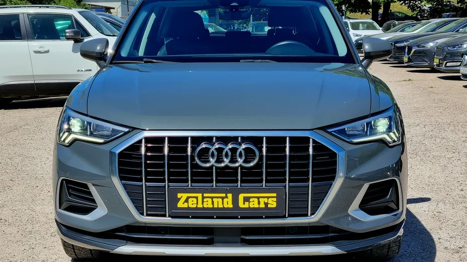 AUDI Q3 -