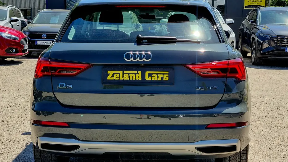 AUDI Q3 -