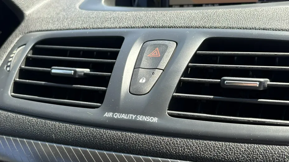 RENAULT Megane -