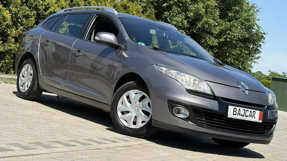 RENAULT Megane -
