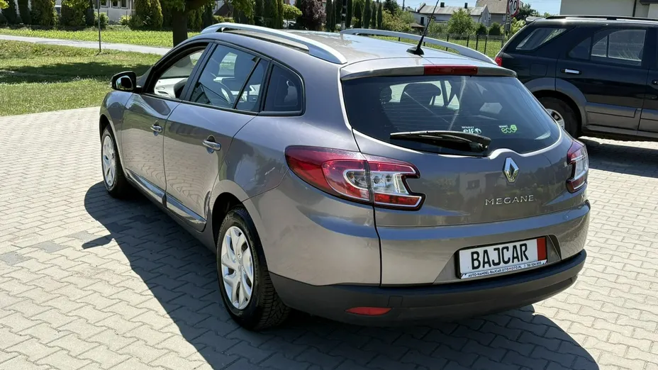 RENAULT Megane -