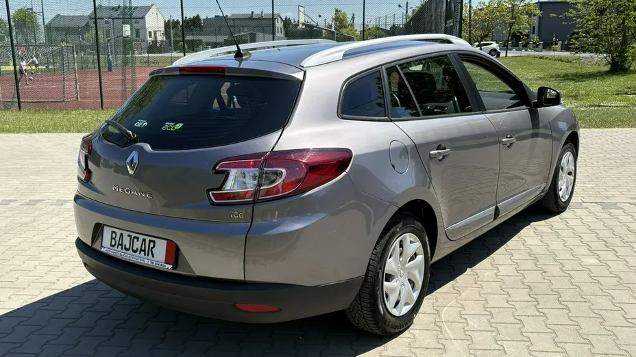 RENAULT Megane -