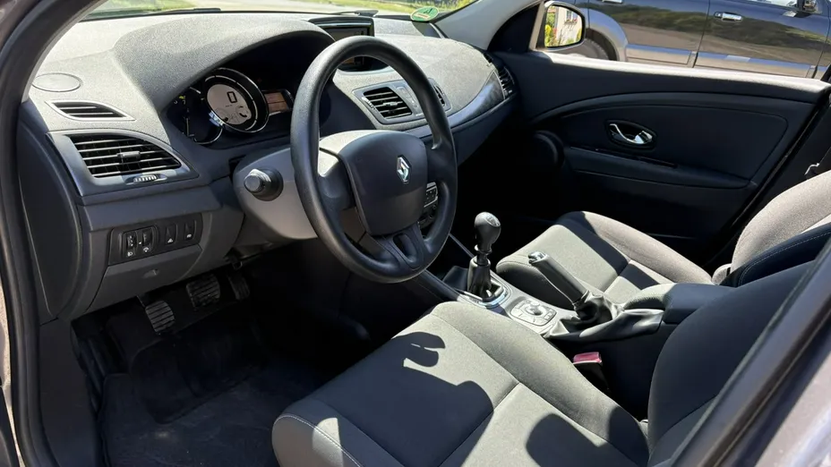 RENAULT Megane -