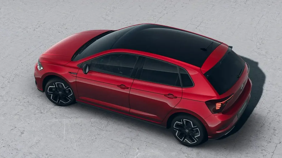 VOLKSWAGEN Polo -