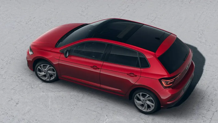 VOLKSWAGEN Polo -