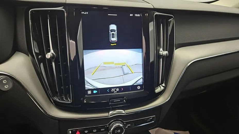 VOLVO XC60 -