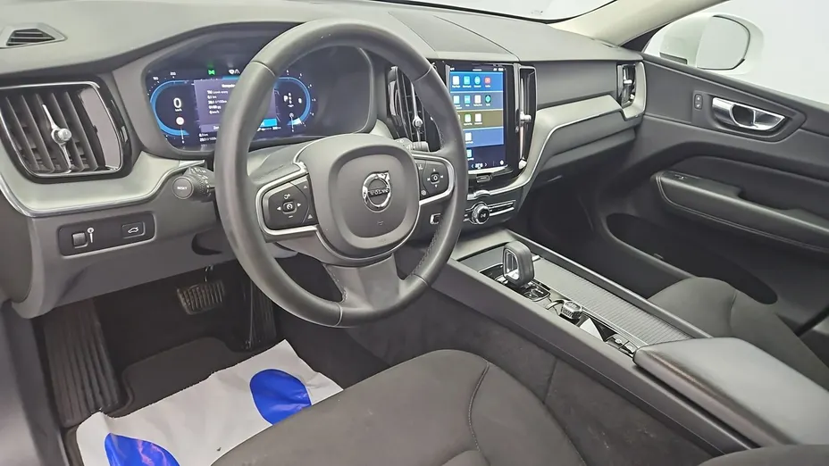 VOLVO XC60 -