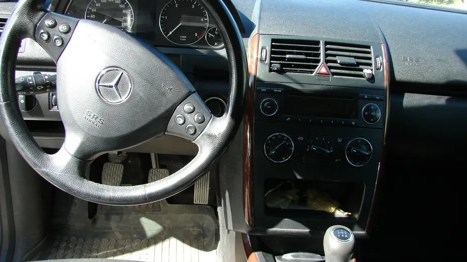 MERCEDES-BENZ A Klasa -