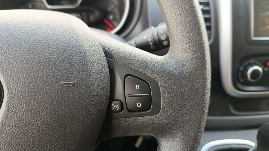 RENAULT Trafic -