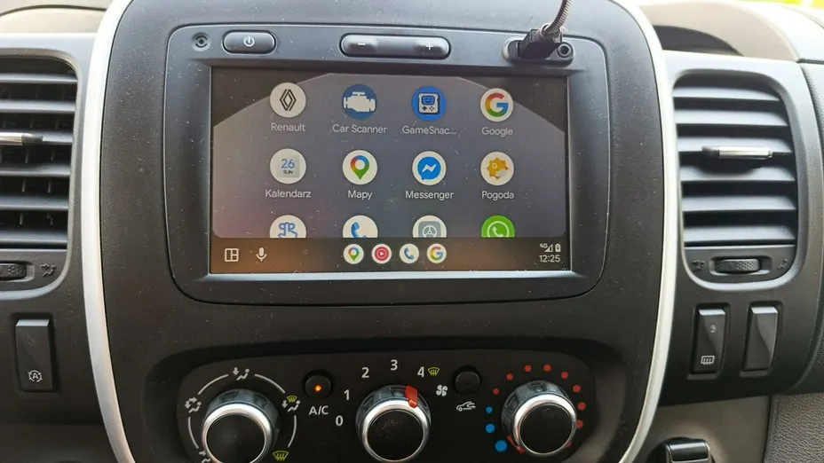RENAULT Trafic -