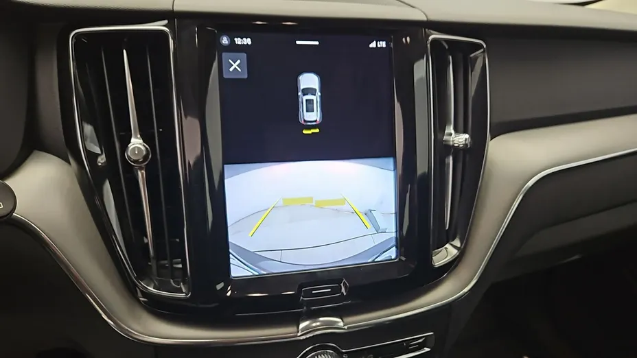 VOLVO XC60 -