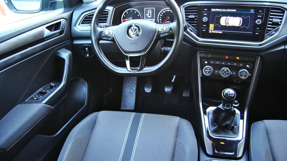 VOLKSWAGEN T-ROC -