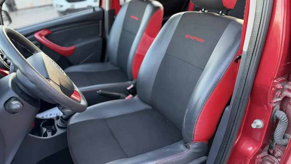 DACIA Sandero -