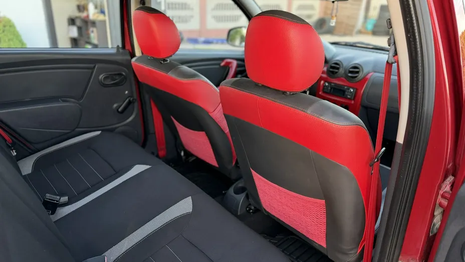 DACIA Sandero -