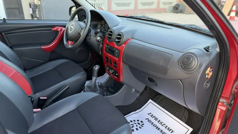 DACIA Sandero -