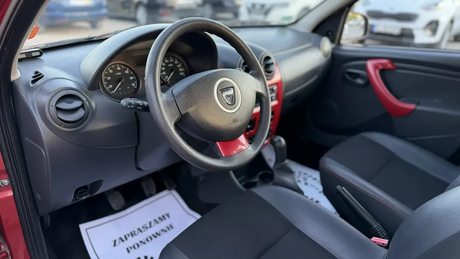 DACIA Sandero -