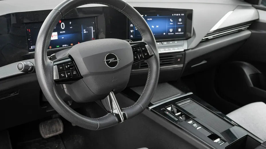 OPEL Astra -