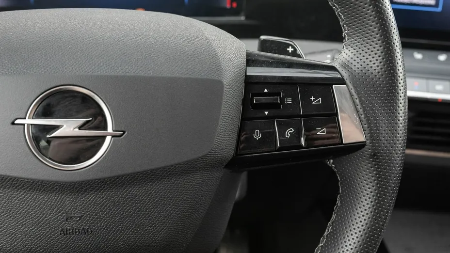 OPEL Astra -