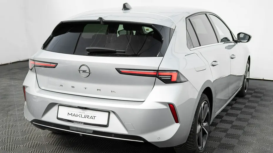 OPEL Astra -