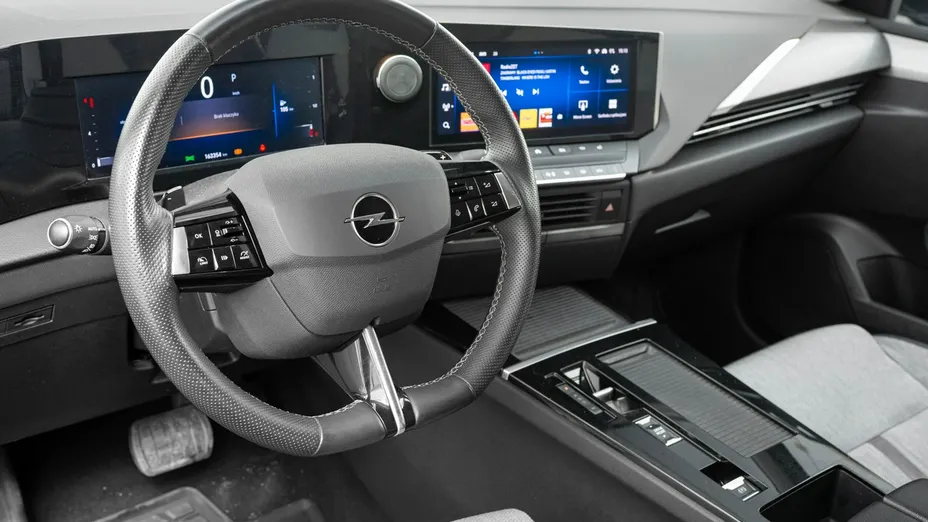 OPEL Astra -