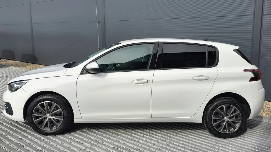 PEUGEOT 308 -