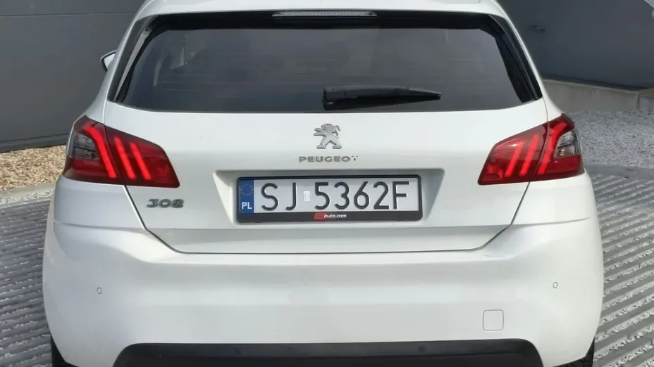PEUGEOT 308 -