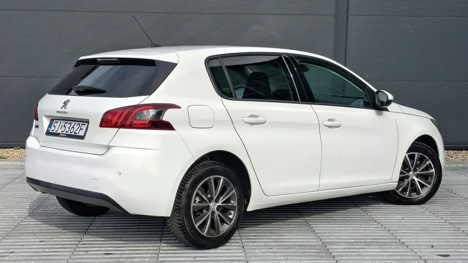 PEUGEOT 308 -