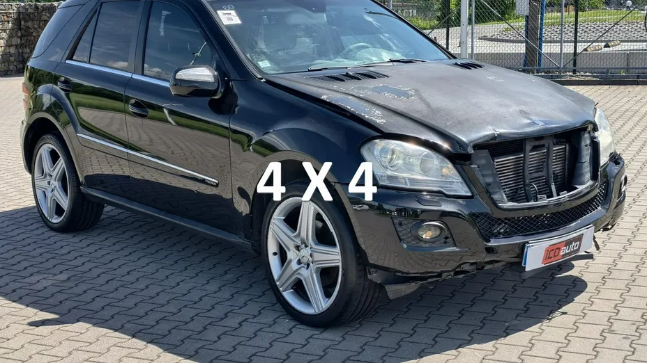 MERCEDES-BENZ ML -