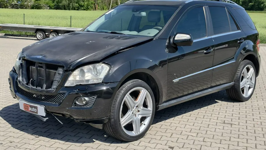 MERCEDES-BENZ ML -