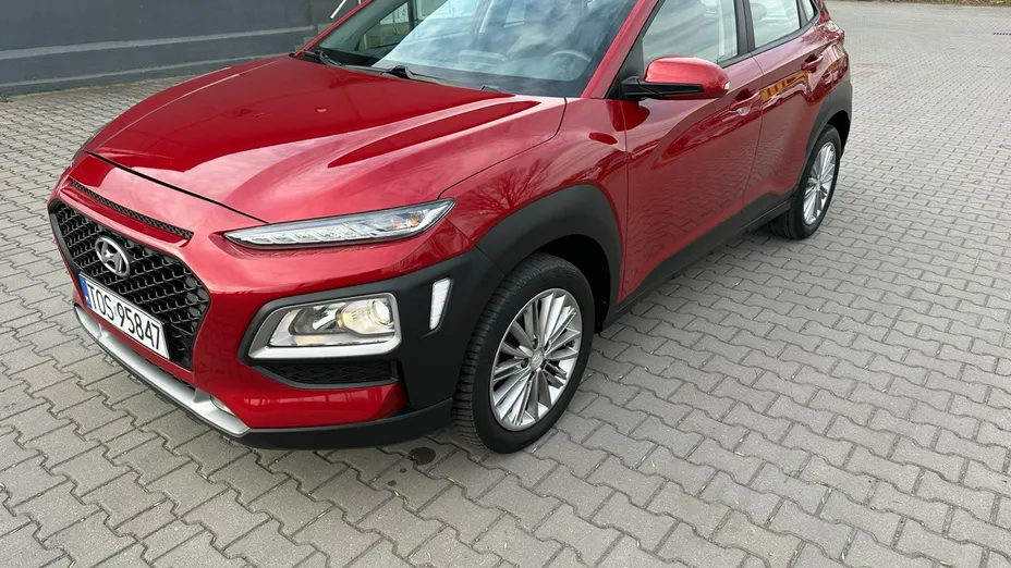 HYUNDAI Kona -