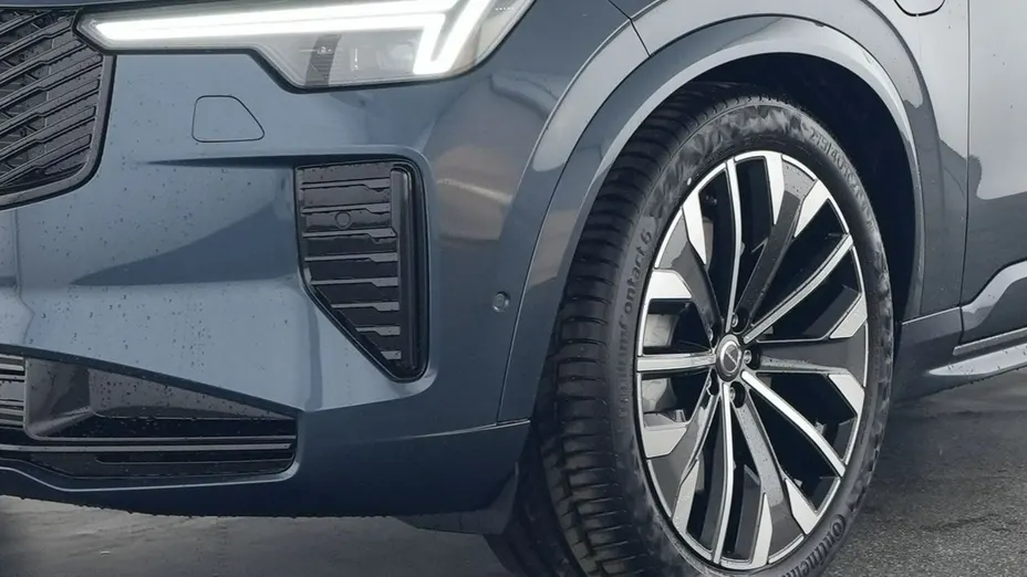 VOLVO XC90 -