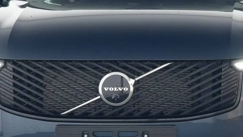 VOLVO XC90 -