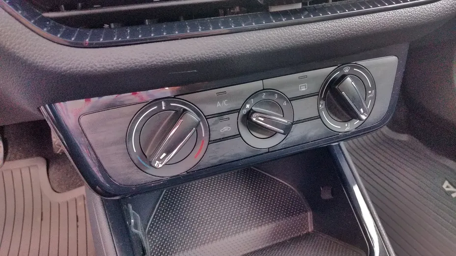 SKODA Fabia -