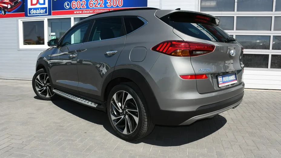 HYUNDAI Tucson -