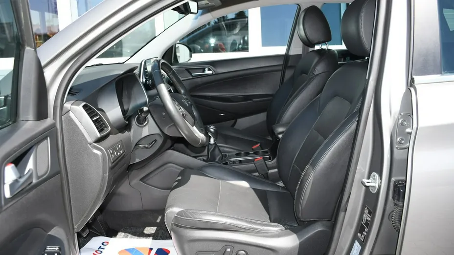 HYUNDAI Tucson -