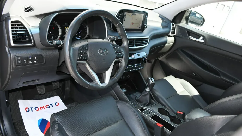 HYUNDAI Tucson -